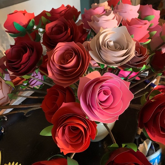 Handmade long stem Paper Roses - Picture 5 of 6